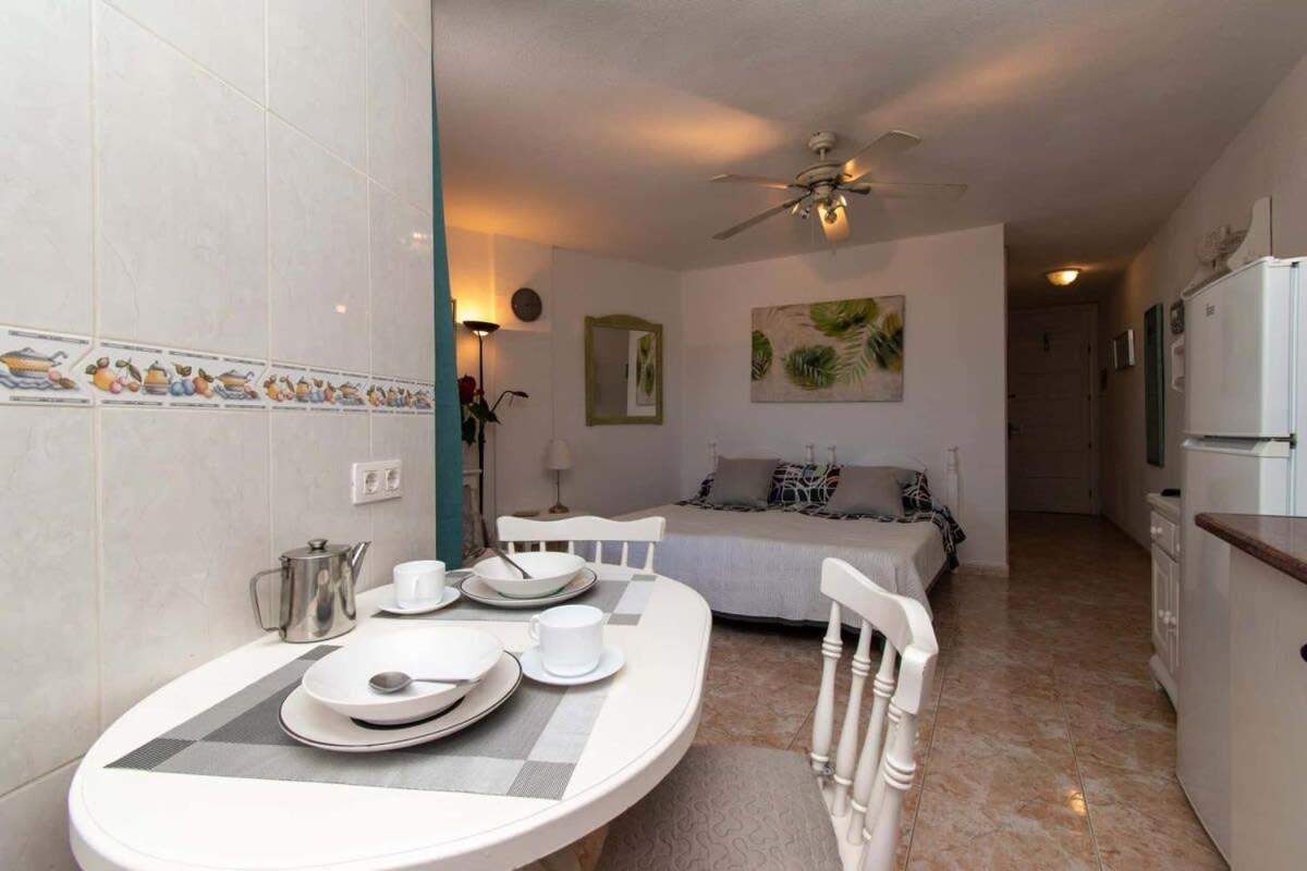 Parque Santiago II 269 - Studio With Sea And Pool Views Playa de las Américas Buitenkant foto